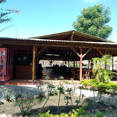 Hotel Parador Tropical Cartagena Bagian luar foto