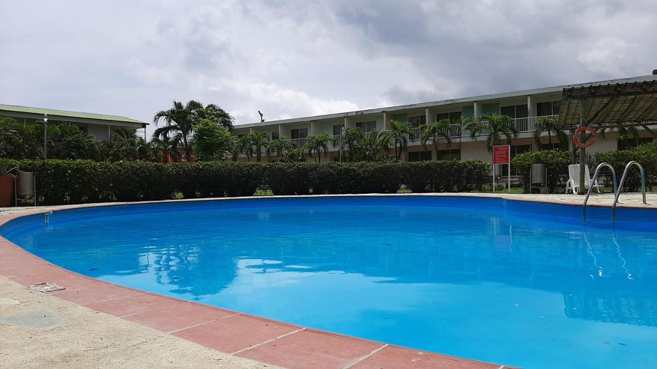Hotel Parador Tropical Cartagena Bagian luar foto