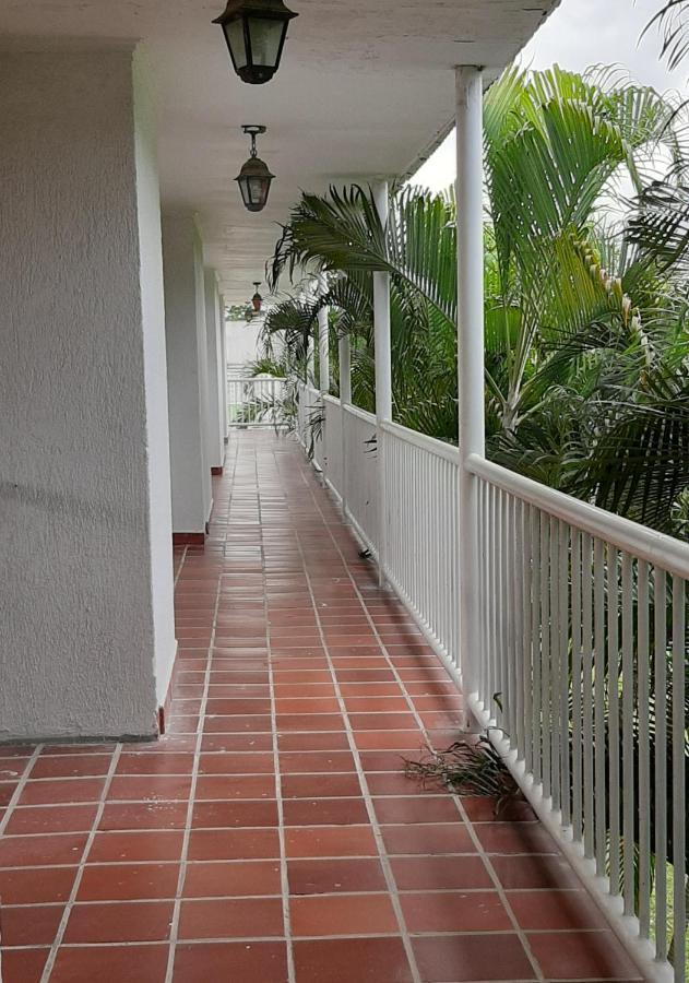 Hotel Parador Tropical Cartagena Bagian luar foto