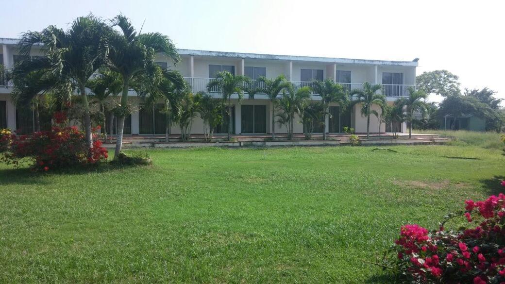 Hotel Parador Tropical Cartagena Bagian luar foto